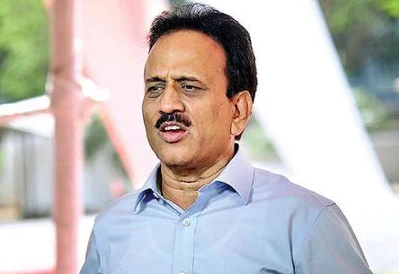 Girish Mahajan